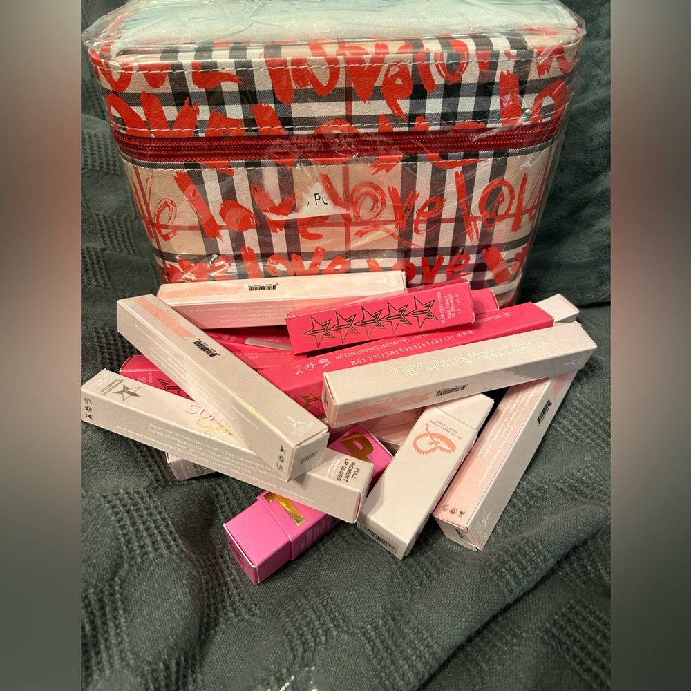 Jeffree Star Cosmetics Mystery Bundle and Cosmetic Case